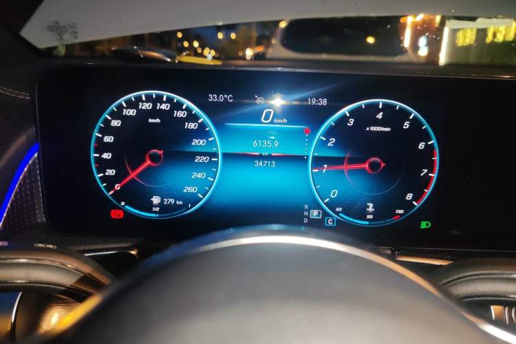 Used Mercedes-Benz GLB 2021 GLB 200 Dynamic Edition Instrument Cluster