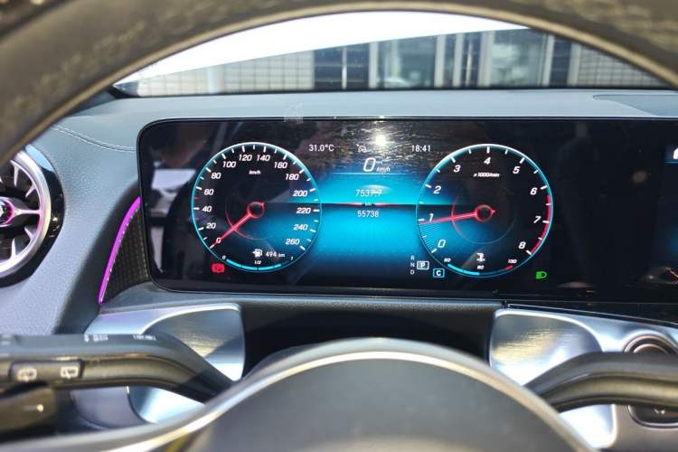 Used Mercedes-Benz GLB 2021 GLB 200 Dynamic Edition Instrument Cluster