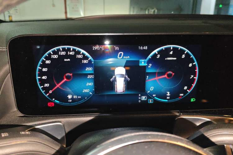 Used Mercedes-Benz GLB 2021 GLB 200 Dynamic Edition Instrument Cluster
