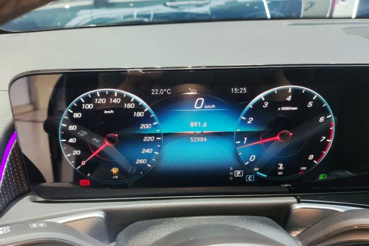 Used Mercedes-Benz GLB 2021 GLB 200 Dynamic Edition Instrument Cluster