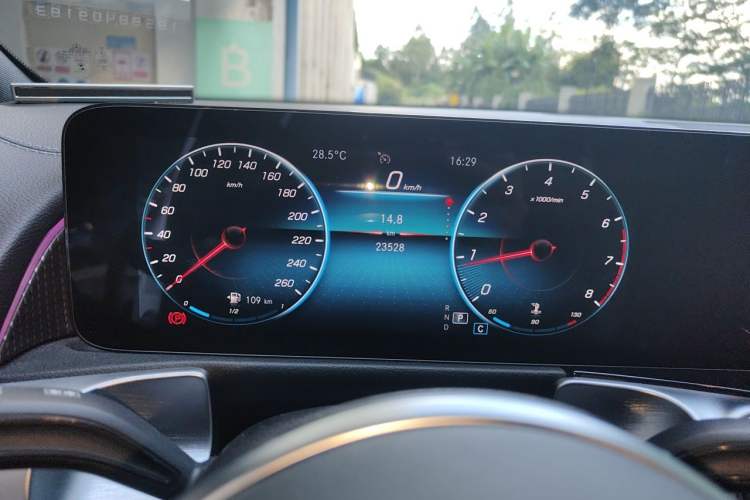 Used Mercedes-Benz GLB 2021 GLB 200 Dynamic Edition Instrument Cluster