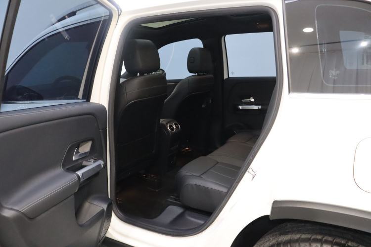 Used Mercedes-Benz GLB 2021 GLB 200 Fashion Model Interior 2