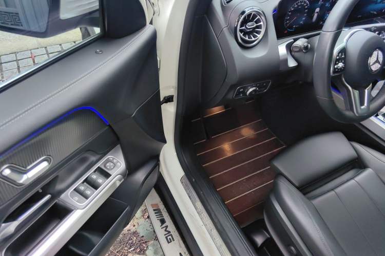 Used Mercedes-Benz GLB 2021 GLB 200 Dynamic Edition Interior 3