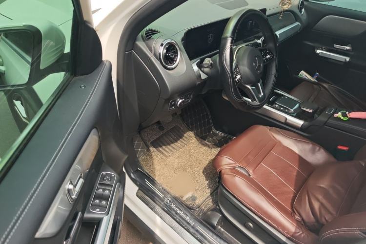 Used Mercedes-Benz GLB 2021 GLB 180 Dynamic Edition Interior 3