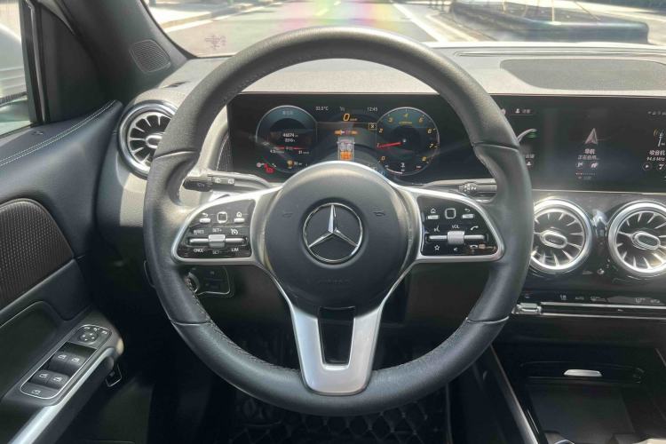 Used Mercedes-Benz GLB 2021 GLB 200 Dynamic Edition Interior 8