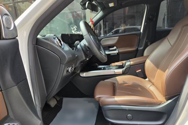 Used Mercedes-Benz GLB 2021 GLB 200 Dynamic Edition Interior 8