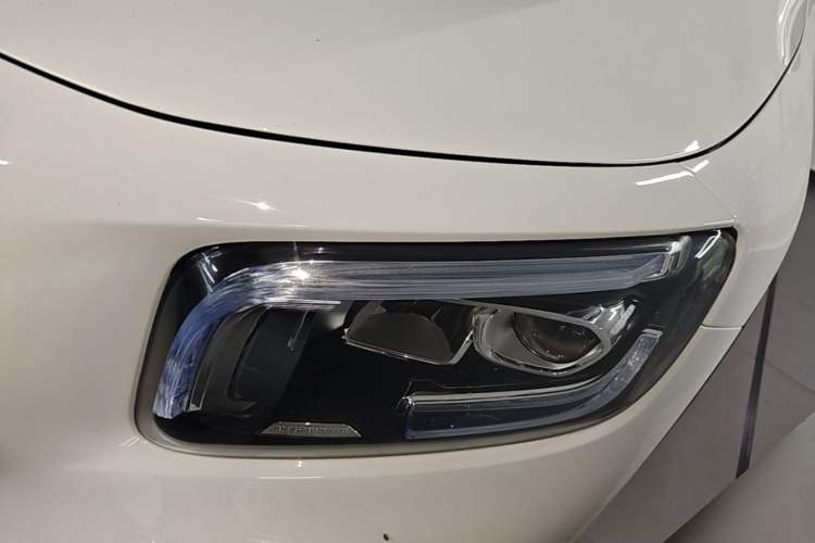 Used Mercedes-Benz GLB 2021 GLB 200 Fashion Model Left Front Headlight