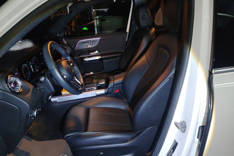 Used Mercedes-Benz GLB 2021 GLB 200 Fashion Model Left Front Seat