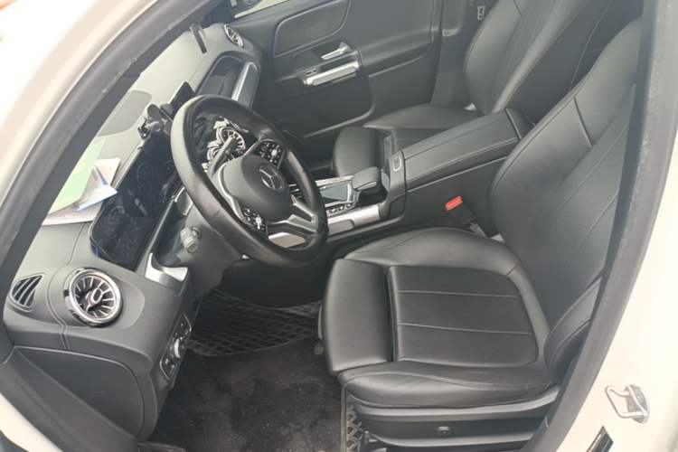 Used Mercedes-Benz GLB 2021 GLB 200 Dynamic Edition Left Front Seat