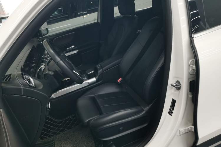 Used Mercedes-Benz GLB 2021 GLB 200 Dynamic Edition Left Front Seat