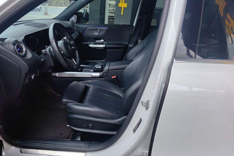 Used Mercedes-Benz GLB 2021 GLB 200 Fashion Model Left Front Seat