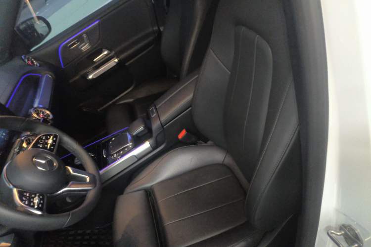 Used Mercedes-Benz GLB 2021 GLB 200 Fashion Model Left Front Seat