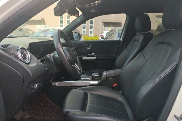 Used Mercedes-Benz GLB 2021 GLB 200 4MATIC Left Front Seat