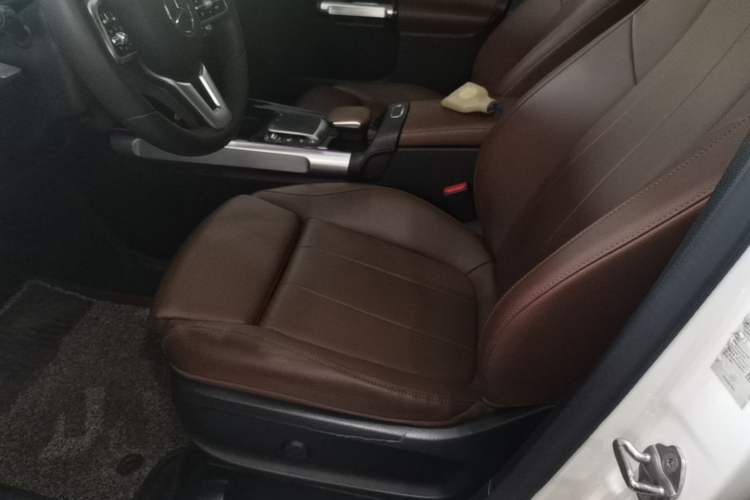 Used Mercedes-Benz GLB 2021 GLB 200 Fashion Model Left Front Seat