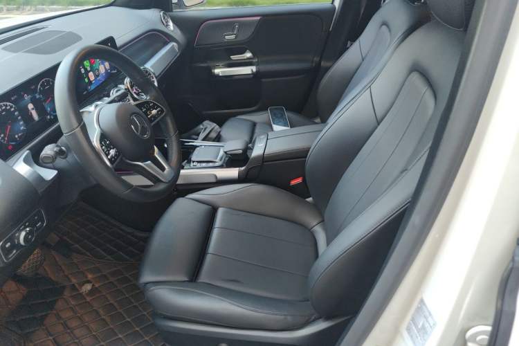 Used Mercedes-Benz GLB 2021 GLB 200 Dynamic Edition Left Front Seat