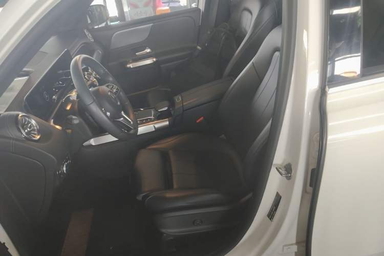 Used Mercedes-Benz GLB 2021 GLB 200 Dynamic Edition Left Front Seat