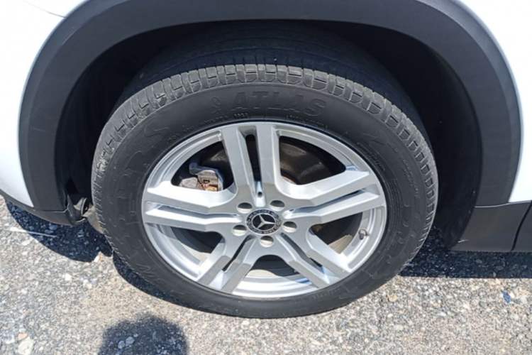 Used Mercedes-Benz GLB 2021 GLB 200 Dynamic Edition Left Front Wheel Hub