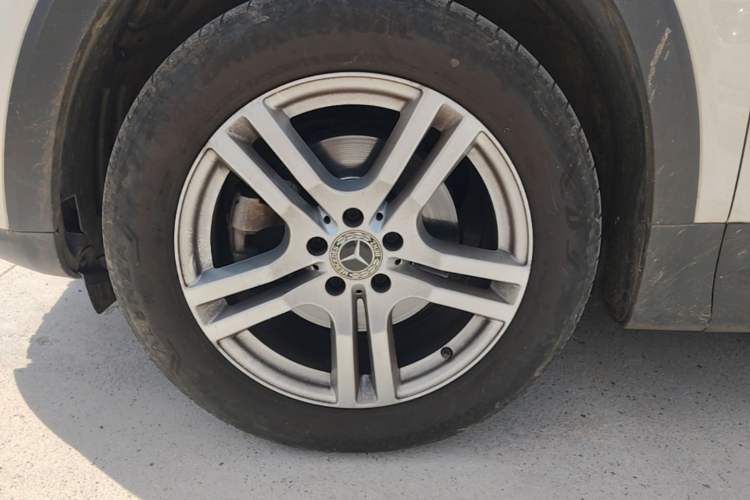 Used Mercedes-Benz GLB 2021 GLB 200 Dynamic Edition Left Front Wheel Hub
