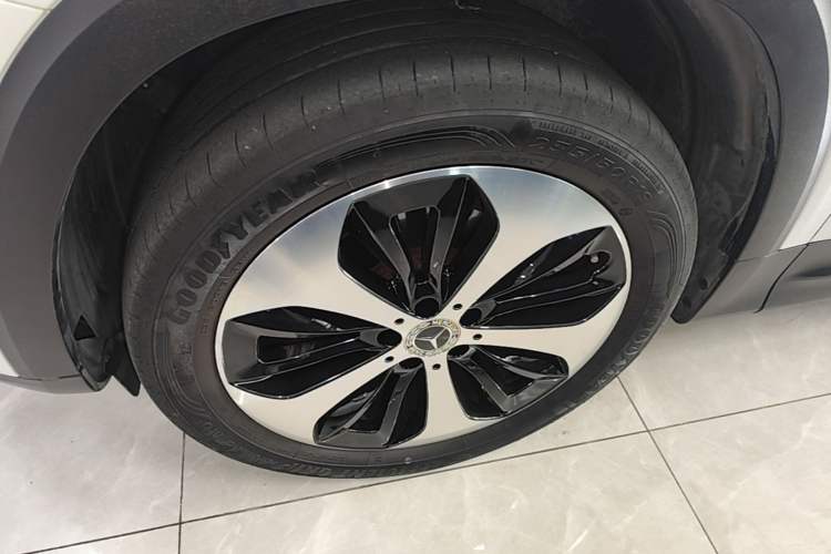 Used Mercedes-Benz GLB 2021 GLB 200 Fashion Model Left Front Wheel Hub