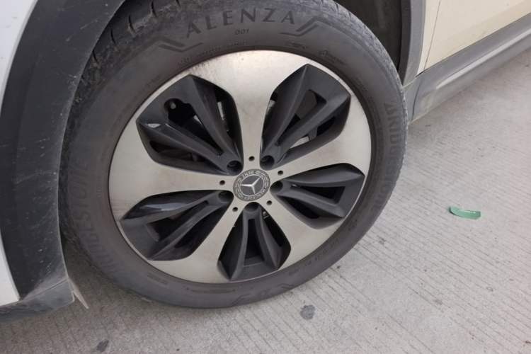 Used Mercedes-Benz GLB 2021 GLB 200 Fashion Model Left Front Wheel Hub
