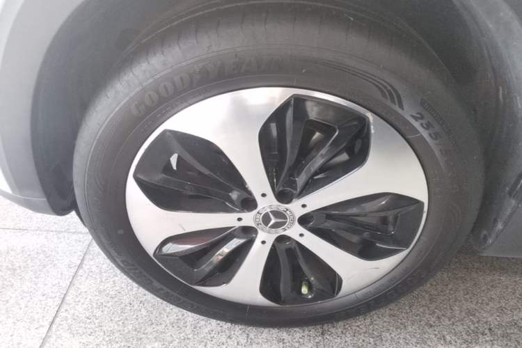 Used Mercedes-Benz GLB 2021 GLB 200 Fashion Model Left Front Wheel Hub
