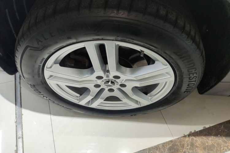 Used Mercedes-Benz GLB 2021 GLB 200 Dynamic Edition Left Front Wheel Hub