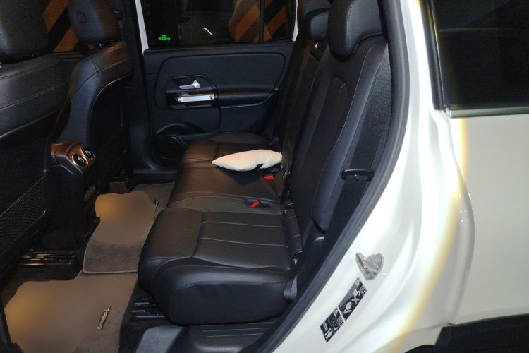 Used Mercedes-Benz GLB 2021 GLB 200 Fashion Model Left Rear Seat