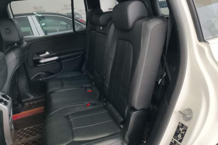 Used Mercedes-Benz GLB 2021 GLB 200 Fashion Model Left Rear Seat