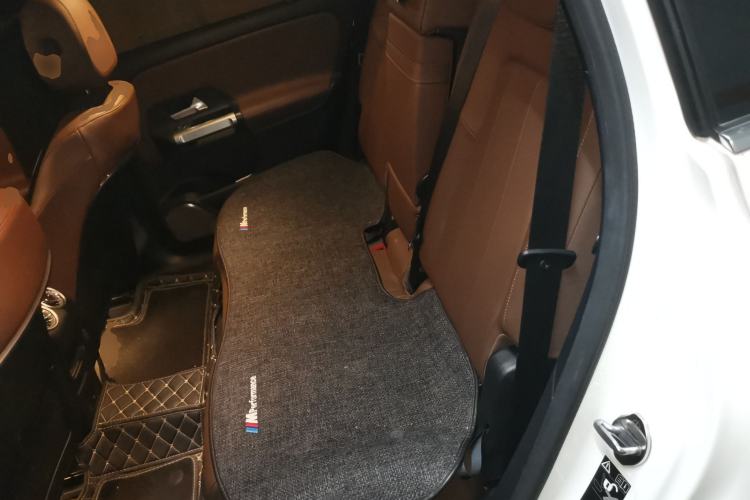 Used Mercedes-Benz GLB 2021 GLB 200 Fashion Model Left Rear Seat