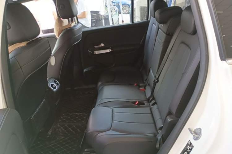 Used Mercedes-Benz GLB 2021 GLB 200 Dynamic Edition Left Rear Seat