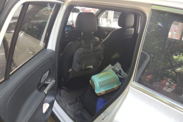 Used Mercedes-Benz GLB 2021 GLB 200 Fashion Model Left Rear Seat