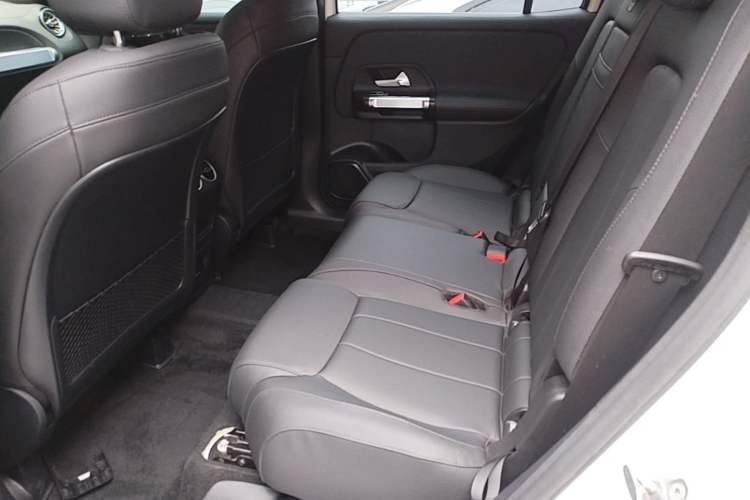 Used Mercedes-Benz GLB 2021 GLB 200 Fashion Model Left Rear Seat