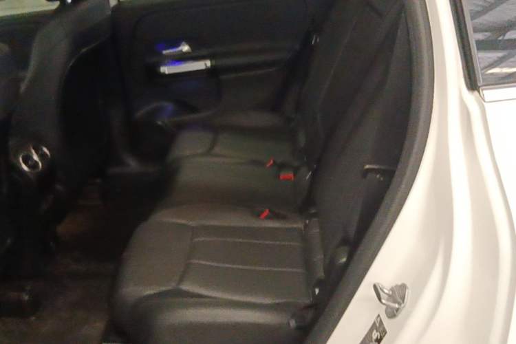 Used Mercedes-Benz GLB 2021 GLB 200 Dynamic Edition Left Rear Seat