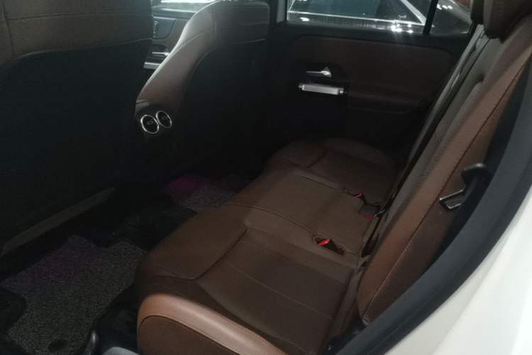 Used Mercedes-Benz GLB 2021 GLB 200 Fashion Model Left Rear Seat