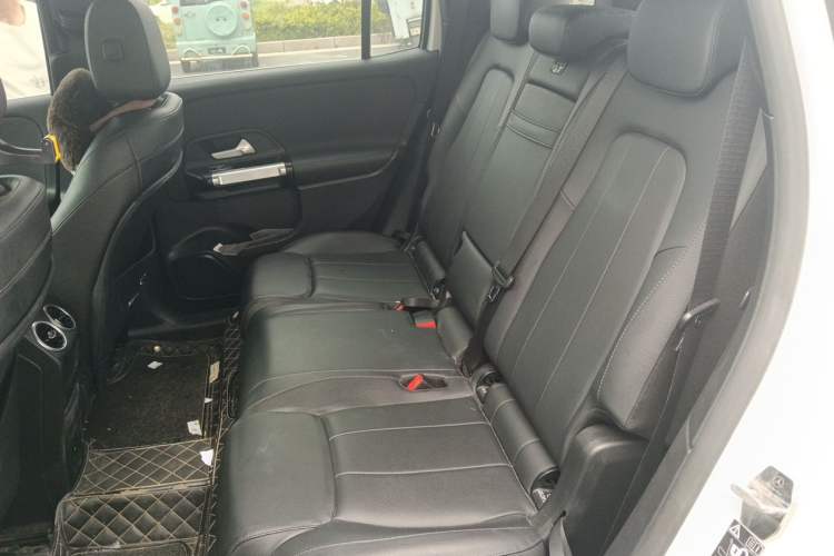 Used Mercedes-Benz GLB 2021 GLB 200 Fashion Model Left Rear Seat