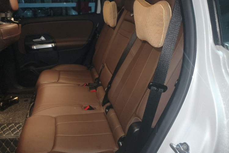 Used Mercedes-Benz GLB 2021 GLB 200 Dynamic Edition Left Rear Seat