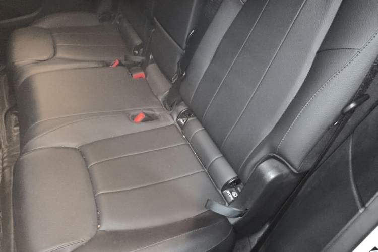 Used Mercedes-Benz GLB 2021 GLB 200 Dynamic Edition Left Rear Seat