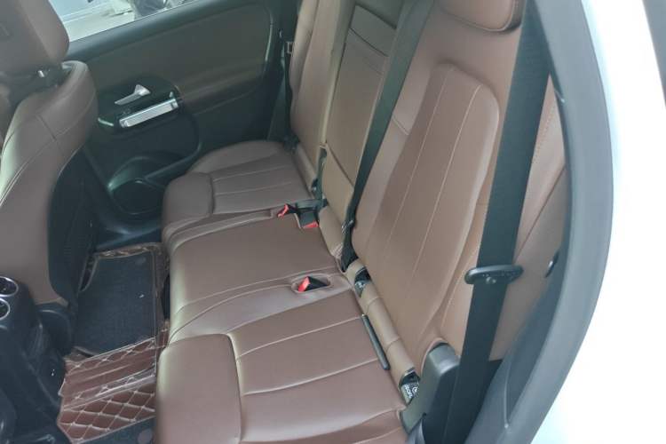 Used Mercedes-Benz GLB 2021 GLB 200 Dynamic Edition Left Rear Seat