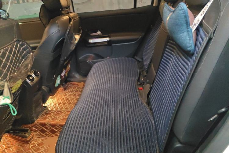 Used Mercedes-Benz GLB 2021 GLB 200 Dynamic Edition Left Rear Seat