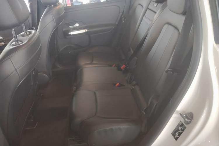 Used Mercedes-Benz GLB 2021 GLB 200 Dynamic Edition Left Rear Seat
