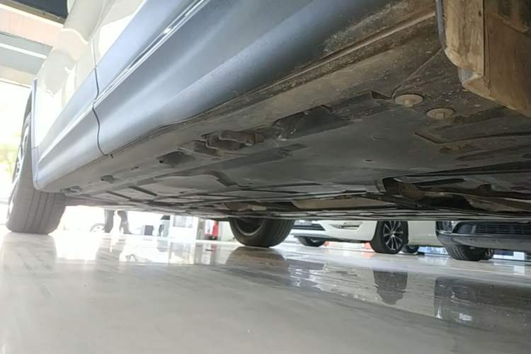 Used Mercedes-Benz GLB 2021 GLB 200 Fashion Model Left Side Sill