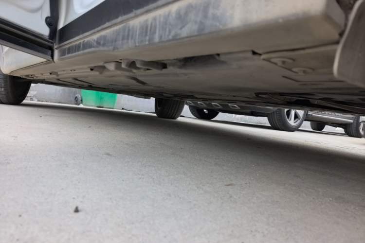 Used Mercedes-Benz GLB 2021 GLB 200 Fashion Model Left Side Sill