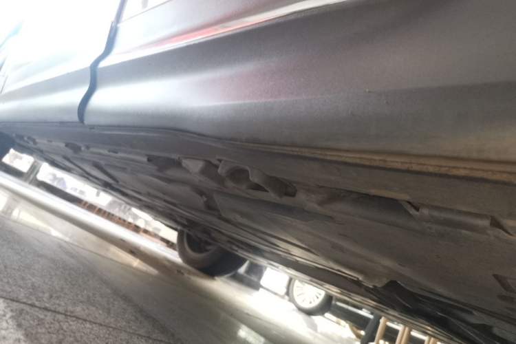 Used Mercedes-Benz GLB 2021 GLB 200 Fashion Model Left Side Sill