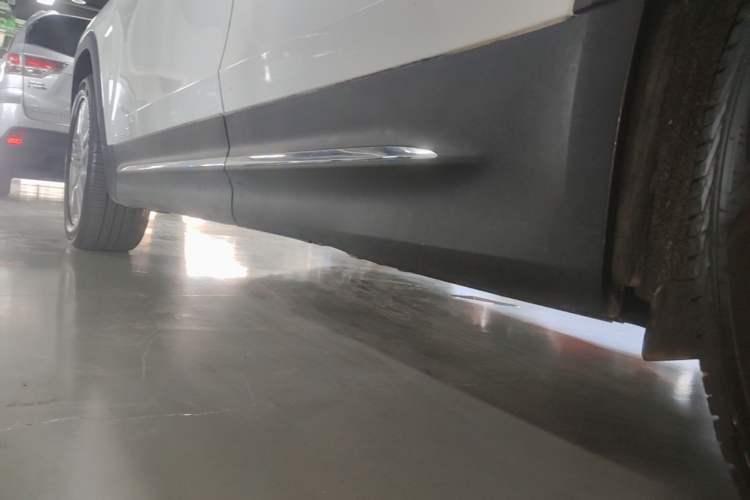 Used Mercedes-Benz GLB 2021 GLB 200 Dynamic Edition Left Side Sill