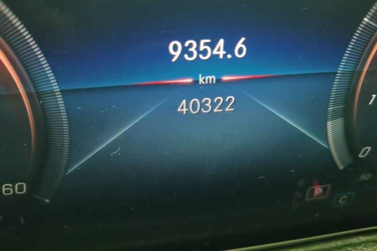Used Mercedes-Benz GLB 2021 GLB 200 Dynamic Edition Odometer Close Up