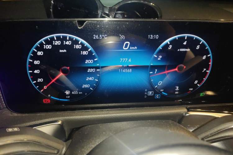 Used Mercedes-Benz GLB 2021 GLB 180 Fashion Model Odometer Close Up