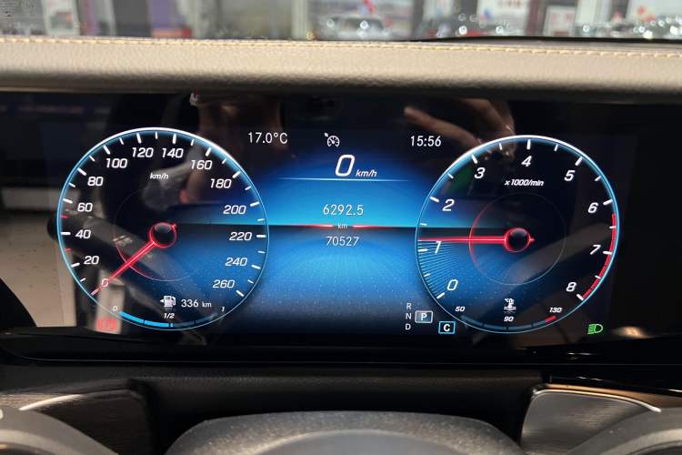 Used Mercedes-Benz GLB 2021 GLB 200 Fashion Model Odometer Close Up