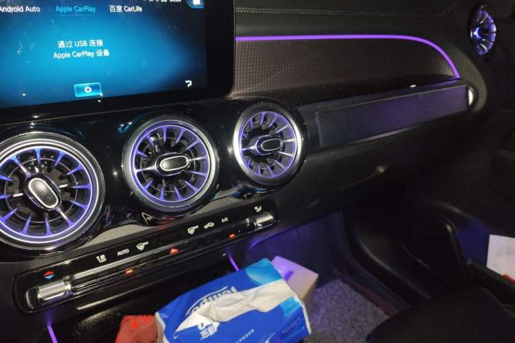 Used Mercedes-Benz GLB 2021 GLB 200 Fashion Model Odometer Close Up