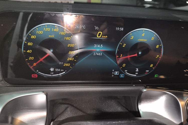 Used Mercedes-Benz GLB 2021 GLB 200 Dynamic Edition Odometer Close Up