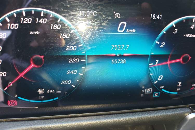 Used Mercedes-Benz GLB 2021 GLB 200 Dynamic Edition Odometer Close Up